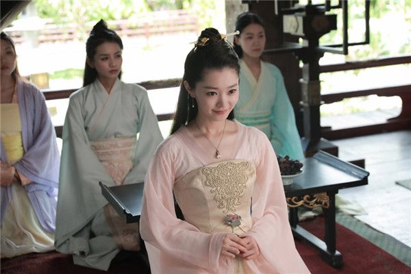 宋轶《庆余年》秒变忠犬妹.jpg