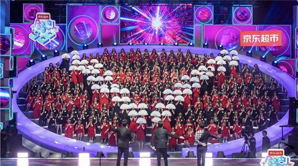  《合唱吧！300》火箭少女101对抗声入人心男团 流行与美声同台共振