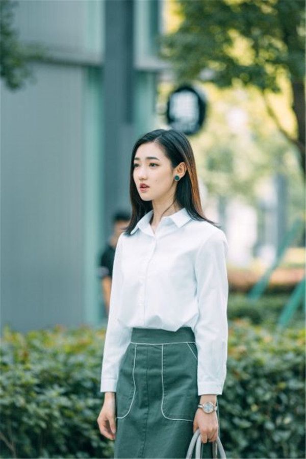 吴骦伊.jpg