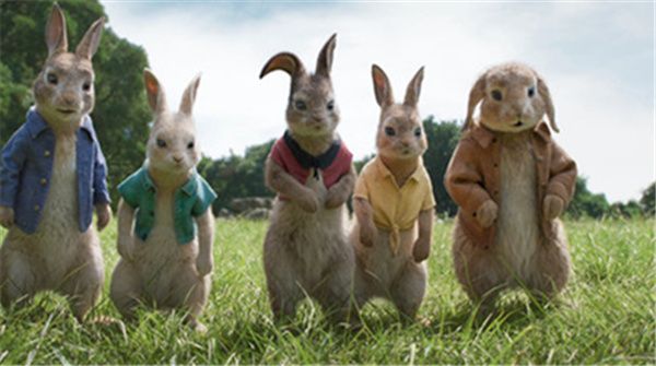 《比得兔2：逃跑计划》先导预告海报双发 原班人马再掀吸兔狂潮