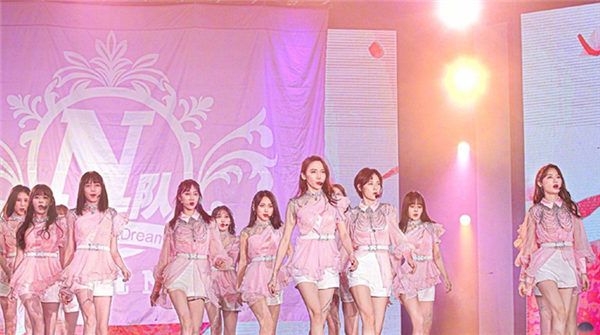《炙热的我们》首发团齐聚 国风SING与日系SNH48上演王牌对决