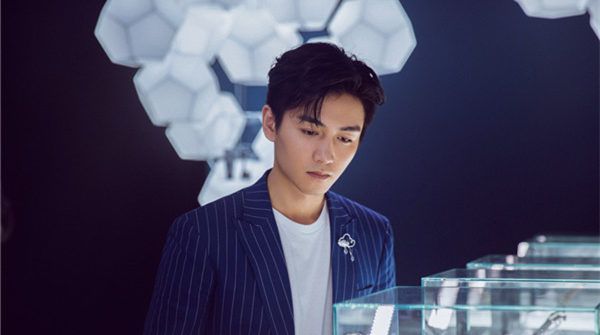陈晓帅气亮相品牌活动 不断解锁新代言商业价值飞升