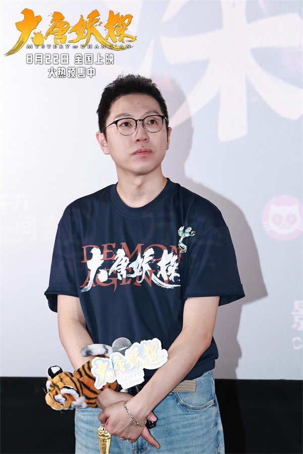 1导演程腾.jpg 1导演程腾.jpg