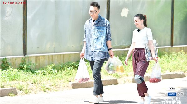 唐伯虎《送一百位女孩回家》谈北京生活 渴望稳定家庭