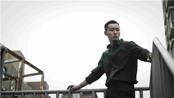 张梓豪硬汉.jpg