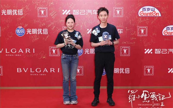 重磅回归！电影《罗小黑战记2》剧组亮相上影节红毯 萌力全开暑期必看！