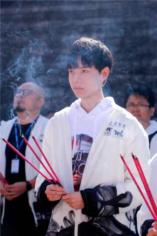 吕昀峰饰演火族小少爷“欧阳燕鹰”.jpg 吕昀峰饰演火族小少爷“欧阳燕鹰”.jpg