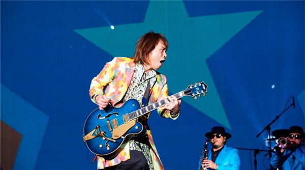 伍佰&China Blue成军28年 “Rock Star巡回演唱会”高雄巨蛋开唱