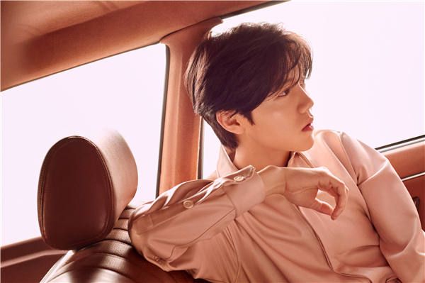 luhan.jpg