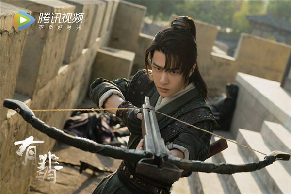 《有翡》今日高燃来袭： 赵丽颖初闯江湖 搭档王一博共塑武林英雄群像