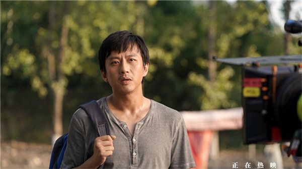  《银河补习班》首日累计票房突破1.6亿！邓超跨越30年从青年饰演到老年
