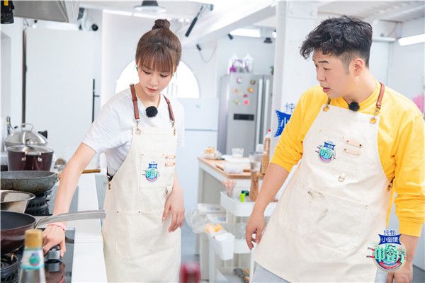 沈梦辰杜海涛热场子.jpg
