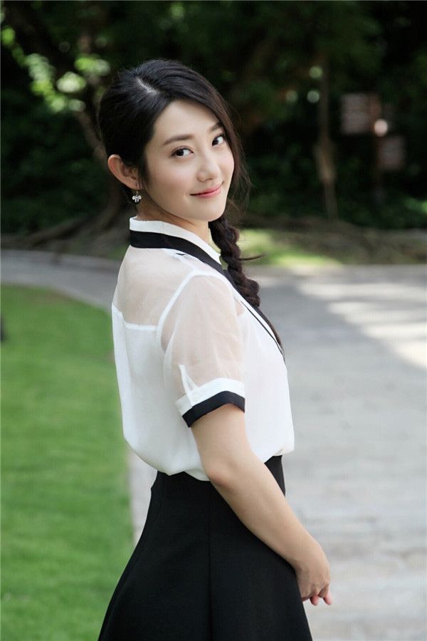刘琪奕《我的美女老师》剧照.JPG