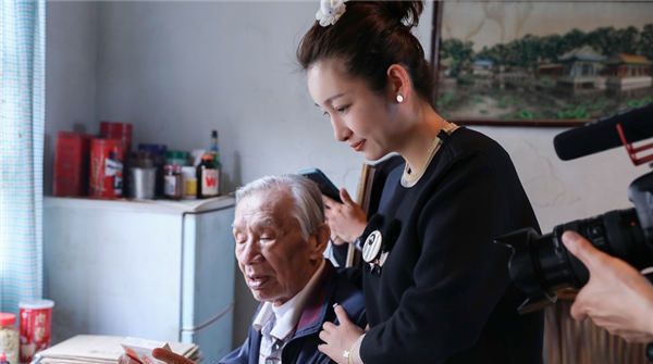 常枫获最佳男演员 秦海璐导演处女作启用最高龄男主