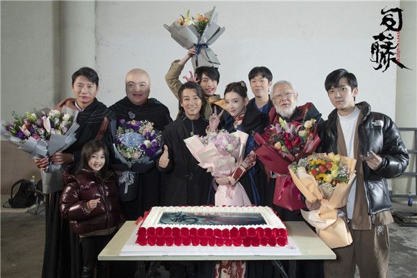 李沐宸《司藤》杀青照.jpg