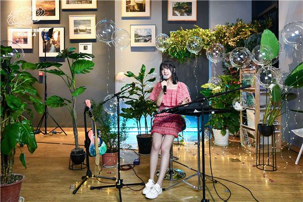 谢春花 (5).jpg