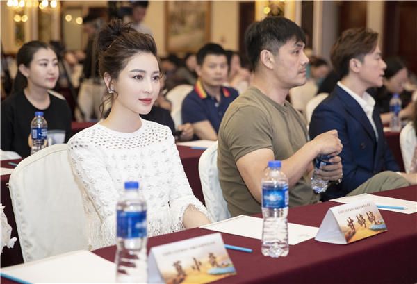 主演：甘婷婷.jpg