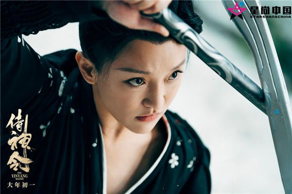 2、百旎抵挡武器进攻.jpg