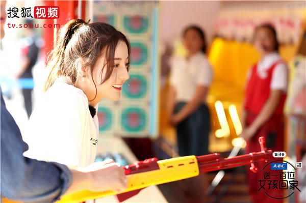 迪丽热巴射击天赋满分.jpg