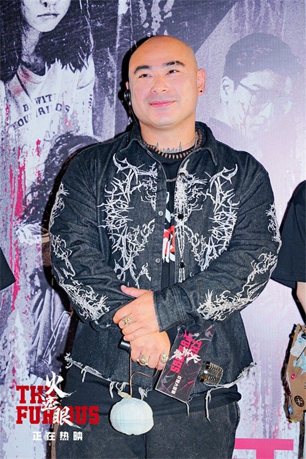 8、电影《火遮眼》成都路演现场图-主演黎唯.jpg