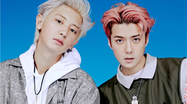 EXO-SC SEHUN&CHANYEOL首张正规专辑《10亿点击 (1 Billion Views)》荣登Half Million宝座！