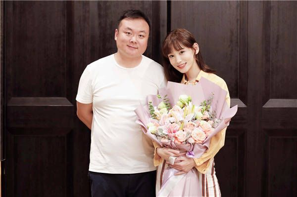 李沐宸与导演合影.jpg