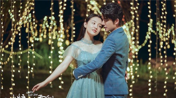 《冰糖炖雪梨》曝光《雪花落下》MV 吴倩、张新成甜蜜相恋携手成长