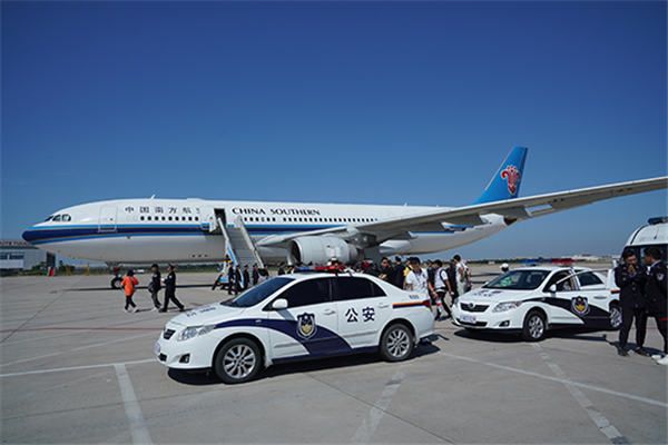 电视剧《猎狐》联手南方航空 实景还原跨国追捕紧张时刻