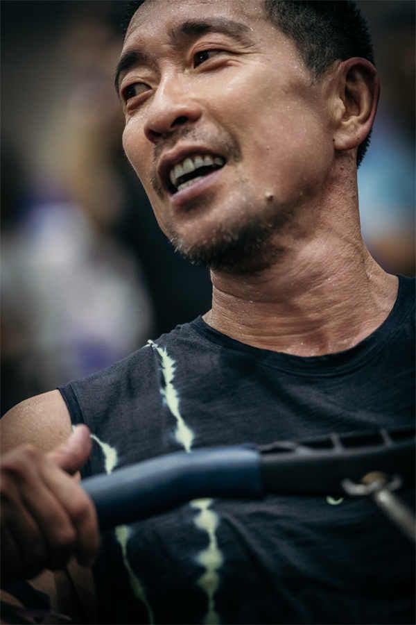 王千源HYROX单人赛挑战自己 这位运动“源”影帝也挺狠 (6).jpg