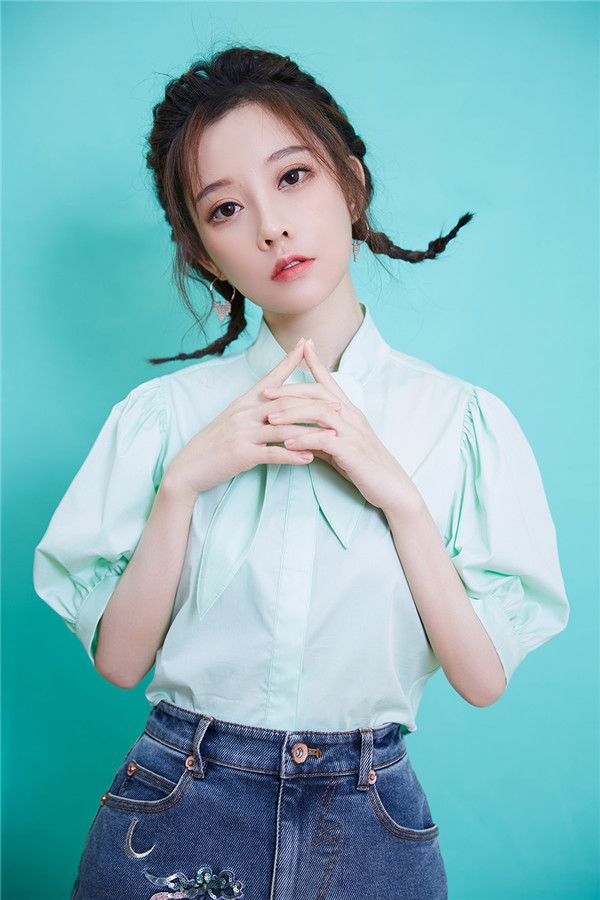 冯提莫治愈九月温暖发声.jpg
