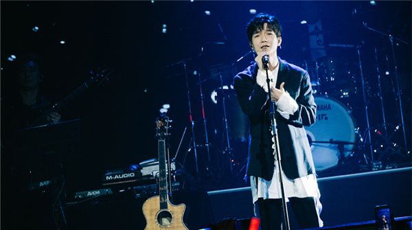 陈楚生首次来天津举办巡演   「你还好吗」温暖问候等待已久的歌迷